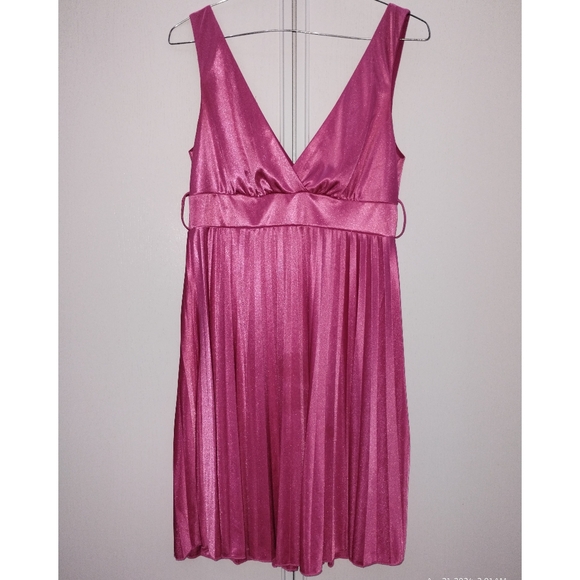 2k10-12 Dress - Picture 12 of 12